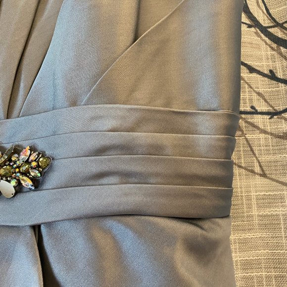 Silver Mother of the Bride knee length Dress - 2 piece - - Picture 7 of 16